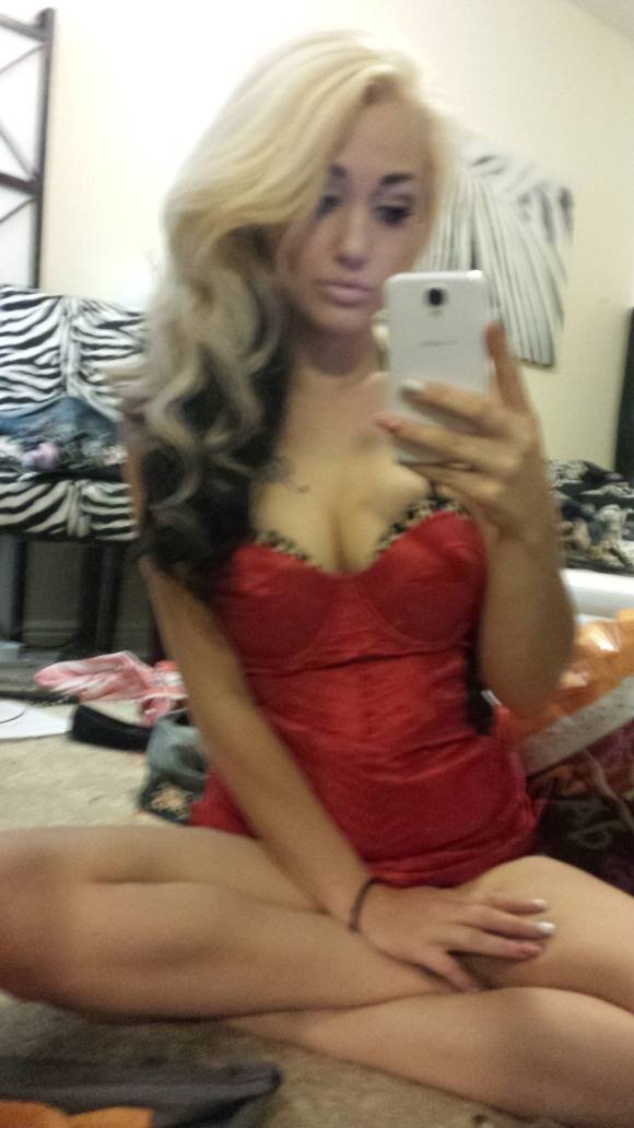 eve-otele-gelen-mersin-escort