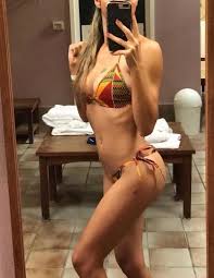 mersin-escort-sevgili-hissi-veren-bayan